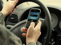 برنامه همراهی که جلوی پیامک زدن در حین رانندگی را می‌گیرد