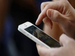 فشار دادگستری آمریکا بر اپل برای شکستن قفل یک آیفون دیگر