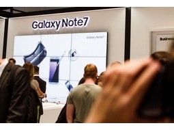 ممنوعیت استفاده از گوشی‌های سامسونگ Note 7 در خطوط هوایی