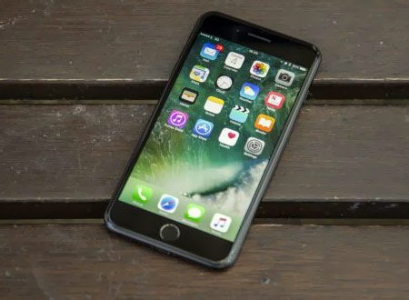 4- iPhone 7 : هنوز هم یکی از بهترین‌هاست!