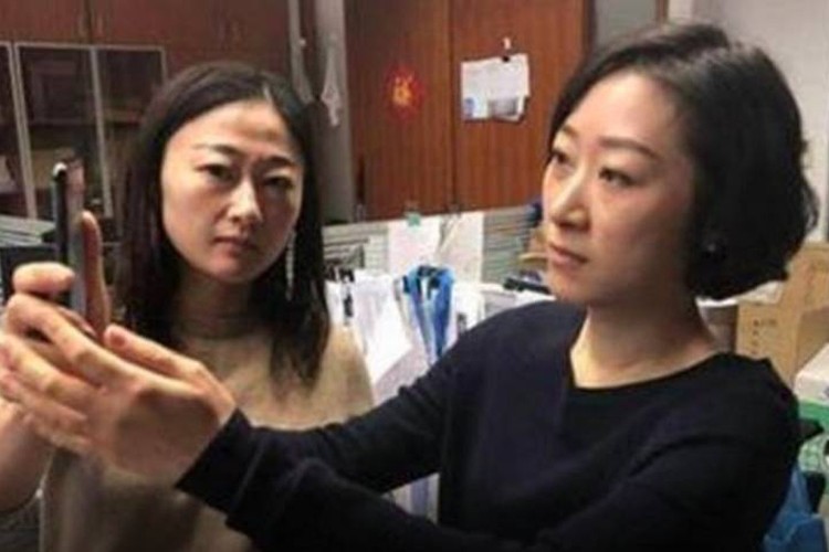 چرا «آیفون ایکس» چهره این دو زن چینی را تشخیص نمی‌دهد؟