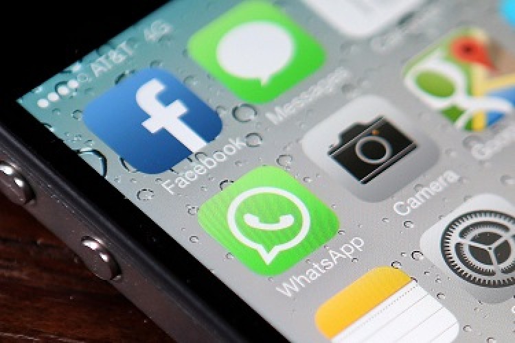 واتس‌اپ رسال اطلاعات کاربران برای فیس‌بوک را متوقف کند