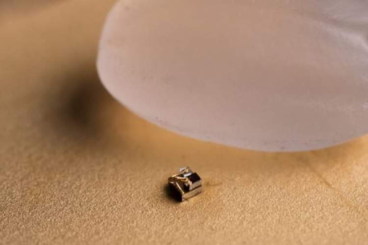 کوچک‌ترین رایانه جهان ساخته شد؛ بسیار ریزتر از یک دانه برنج