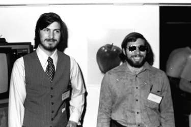 حراج یکی از نخستین تولیدات اپل + عکس