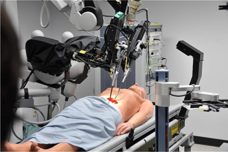 پژوهشگران، جراحی به کمک ربات و هوش مصنوعی را بهبود می‌بخشند