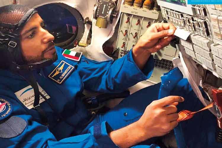 نخستین فضانورد اماراتی