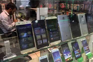 تاثیر ممنوعیت واردات گوشی‌های پرتقاضا بر بازار موبایل کشور
