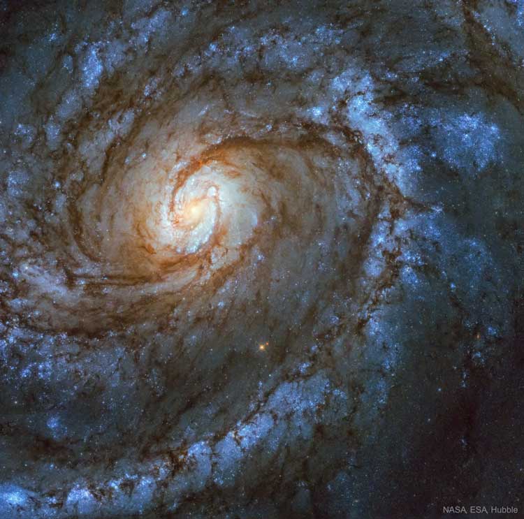 M100: یک کهکشان مارپیچی با طرحی جادویی - تی ام گیم