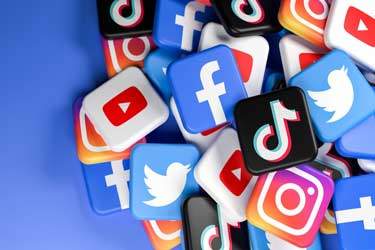 در باب مقررات سخت‌گیرانه اتحادیه اروپا برای فعالیت شبکه‌های اجتماعی
