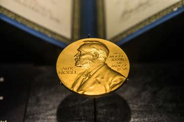 جایزه نوبل چه محدودیت‌ها و کاستی‌هایی دارد؟