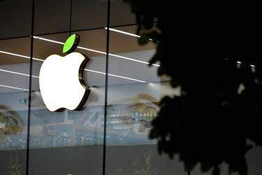 اطاعت اپل از قوانین چین