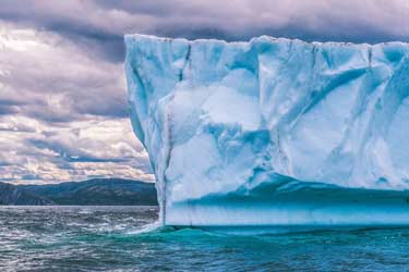 بزرگترین کوه یخ جهان از قطب جنوب در مسیر نابودی است