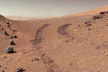 ادعای عجیب مامور سابق سیا درباره وجود موجودات غول‌پیکر انسان‌نما در مریخ