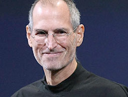 استیو جابز - بنیان‌گذار و مدیر اپل