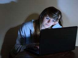 اینترنت به درمان افسردگی کمک می کند
