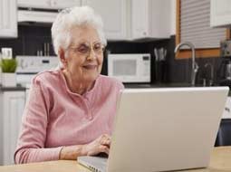 درمان افسردگی در سالمندان با اینترنت