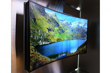 تلویزیون 85 اینچی U9B Bendable UHD که نخستین و بزرگترین تلیوزیون جهان UHD جهان با نمایشگر خمیده محسوب می‌شود