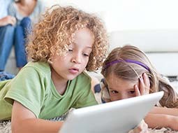 حفظ امنیت سایبری فرزندان در استفاده از گوشی و تبلت