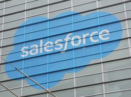 همکاری‌های جدید آمازون و Salesforce برای توسعه خدمات ابری عمومی