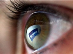 کاربران فیس‌بوک با یک نقص فنی خودبه‌خود اخراج شدند