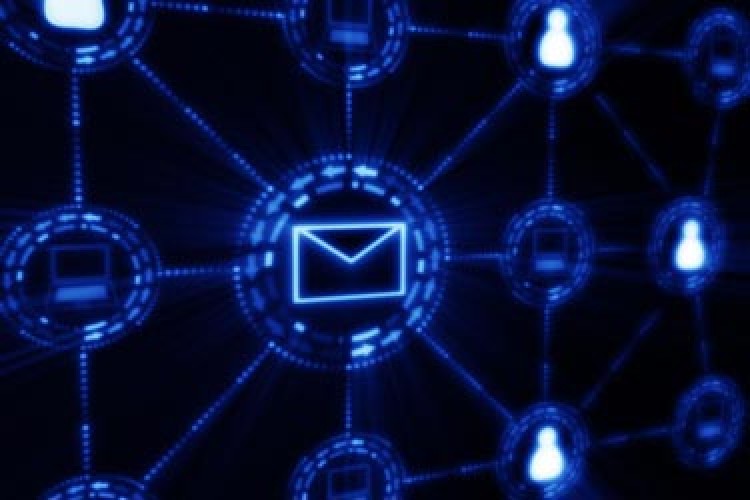 ایمیلتان را از خطر هک شدن نجات دهید!