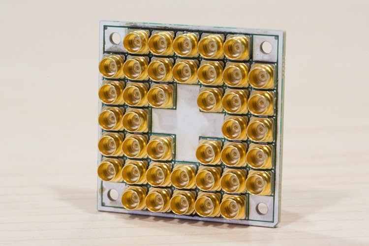 آزمایش ابررسانای ویژه اینتل برای کامپیوترهای کوانتومی