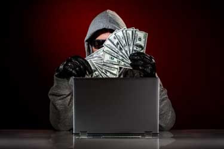درآمد هکرها از سرقت حقوق کارمندان!