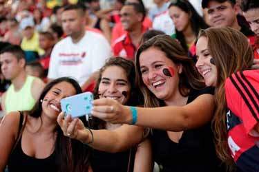 توریست‌های جام جهانی از موبایل یک‌بار مصرف استفاده کنند