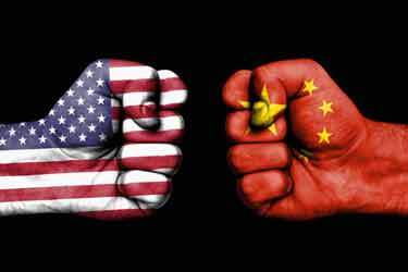 قربانیان جنگ تجاری آمریکا و چین؛ مصرف‌کنندگان  محصولات تکنولوژی
