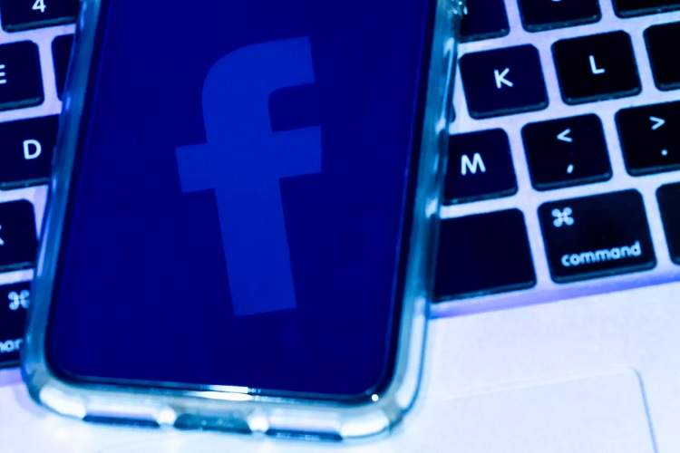 فیس‌بوک الزامات مدیران صفحات را بیشتر می‌کند