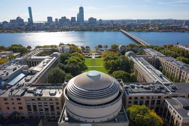 سرمایه‌گذاری 1 میلیارد دلاری MIT برای تاسیس کالج رایانش و تحقیقات هوش مصنوعی
