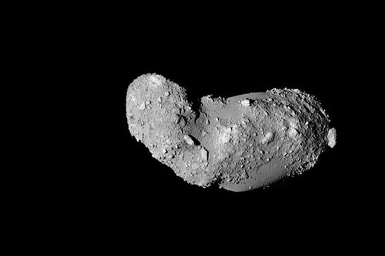 نیمی از آب‌های زمین، از طریق سیارک‌ها به زمین منتقل شده است