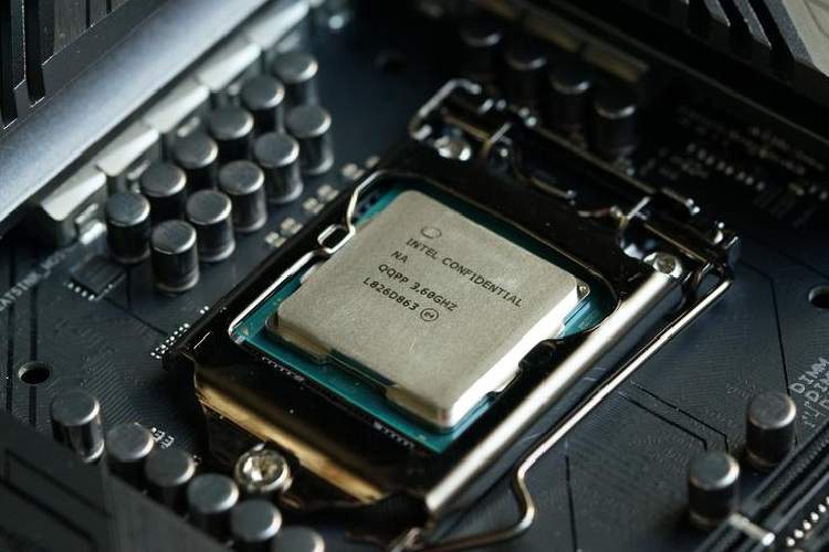 کمبود پردازنده‌های اینتل دلیل اصلی کاهش چشمگیر فروش کامپیوترهای خانگی