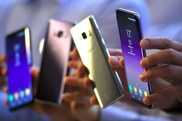 پیش بینی افت شدید فروش تلفن همراه در سال جاری