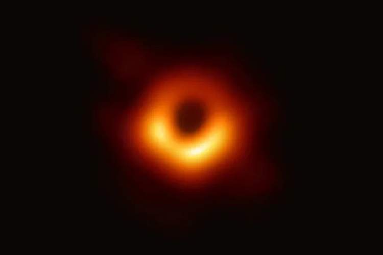 جایزه 3 میلیون دلاری برای کسانی که نخستین تصویر از سیاه‌ چاله را برداشت کرده‌اند