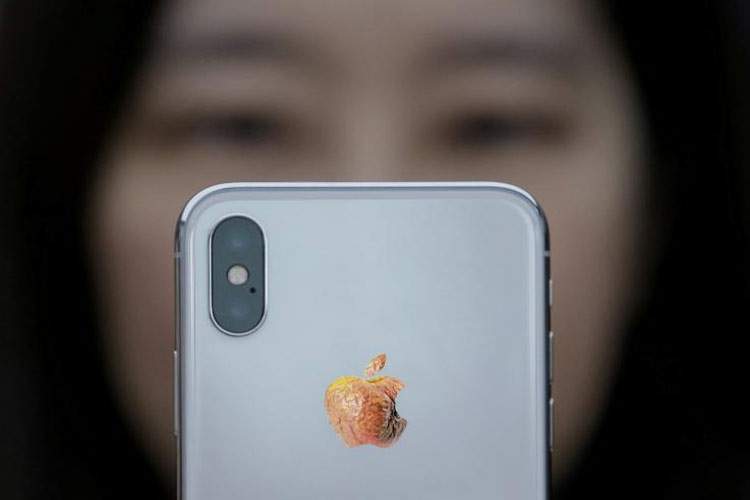 چینی‌ها ۲.۵ میلیون دستگاه آیفون خریدند