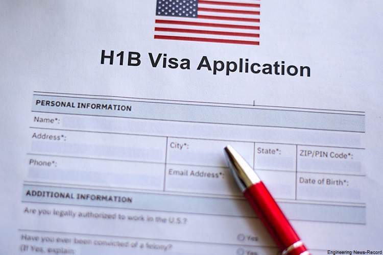 ترامپ ویزای مهاجرتی H-1B را برای سال 2020 به حال تعلیق در آورد