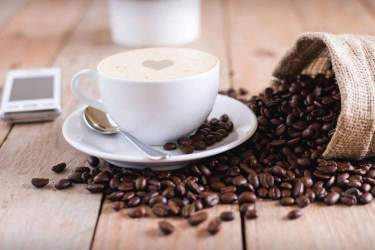 اگر سابقه حمله قلبی دارید، نوشیدن قهوه را فراموش نکنید