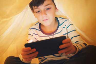 چگونه نمایش محتوای نامناسب را برای کودکان در محیط اینترنت محدود کنیم؟
