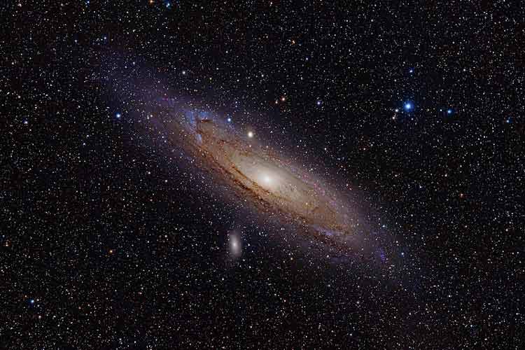 کهکشان آندرومدا در یک عکس