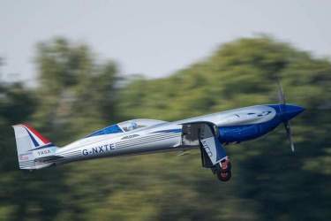 اولین پرواز آزمایشی هواپیمای تمام‌برقی رولز-رویس با موفقیت انجام شد
