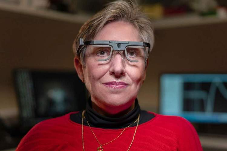 یک زن نابینا با دریافت ایمپلنت مغزی قادر به دیدن شد