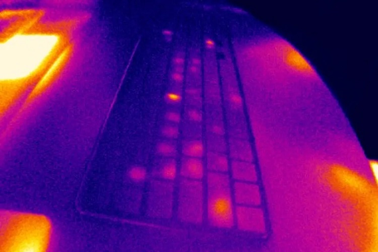 «حمله حرارتی» می‌تواند رمز عبور را با استفاده از حرارتی که از نوک انگشتانتان به جا می‌ماند بخواند - تی ام گیم