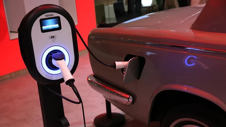 تحقیق جدید درباره خودروهای الکتریکی نشان می‌دهد که شارژ نباید نگرانی اصلی مالکان این خودروها باشد - تی ام گیم