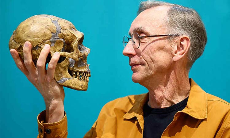 جایزه نوبل برای مطالعهٔ تکامل انسان با استفاده از دی‌ان‌ای باستانی - تی ام گیم