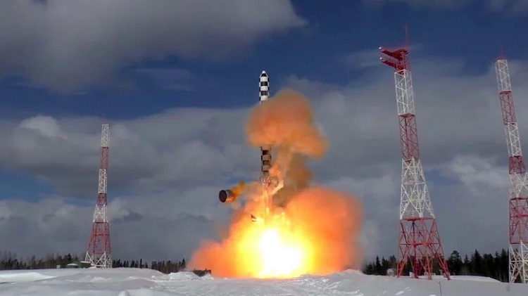 Satan 2 ICBM launch