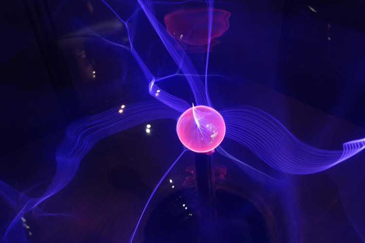 بازتاب امواج الکترومغناطیس در زمان، دانشمندان را شگفت‌زده کرده است