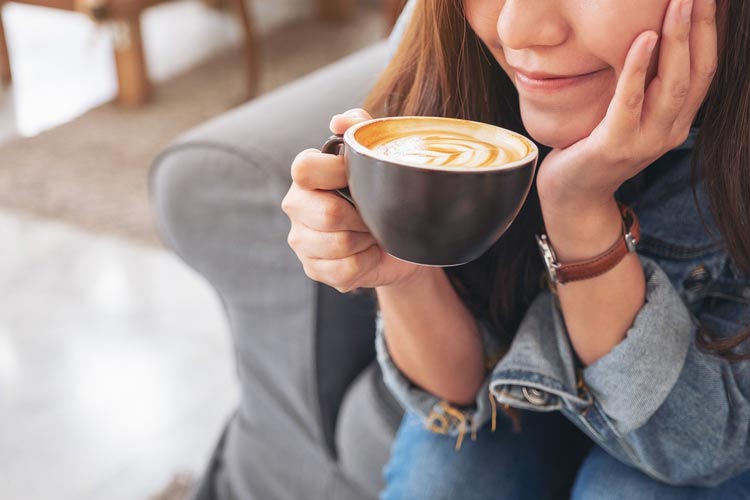 قهوه خطر ابتلا به چاقی و دیابت را کاهش می‌دهد