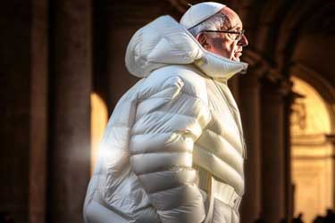 کت پفی هوش مصنوعی پاپ فرانسیس یا لباس جدید پادشاه
