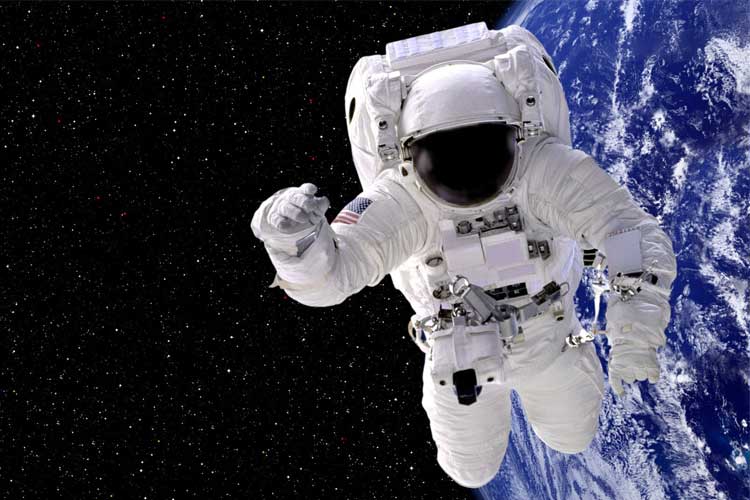 فضانوردان با چه مشکلات جسمی روبه‌رو می‌شوند؟